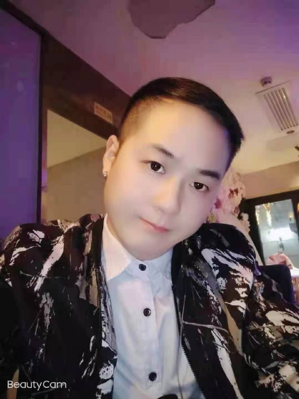 放弃一切，从头再来的第一张照片--黄冈相亲服务中心
