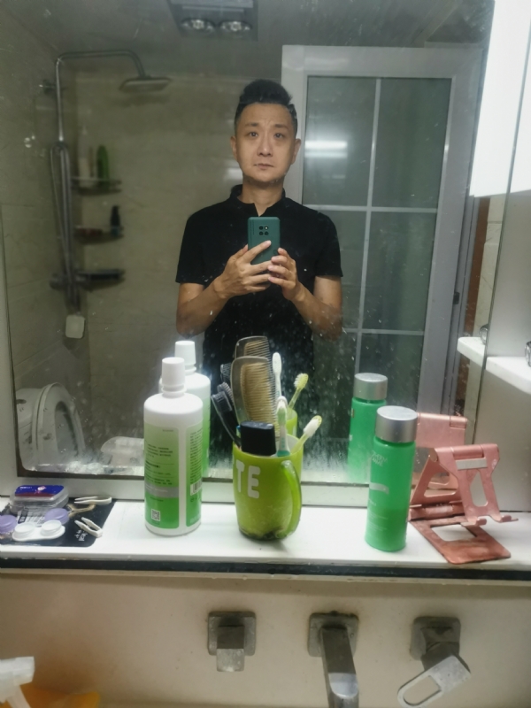 龙少的第一张照片--黄冈相亲服务中心