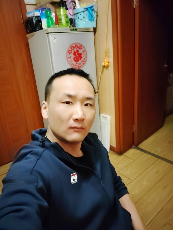 子昂的第一张照片--黄冈相亲服务中心