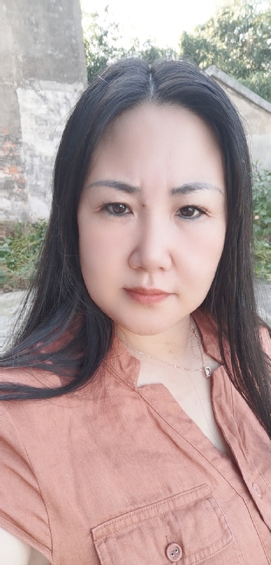 乖乖一女的第一张照片--黄冈相亲服务中心