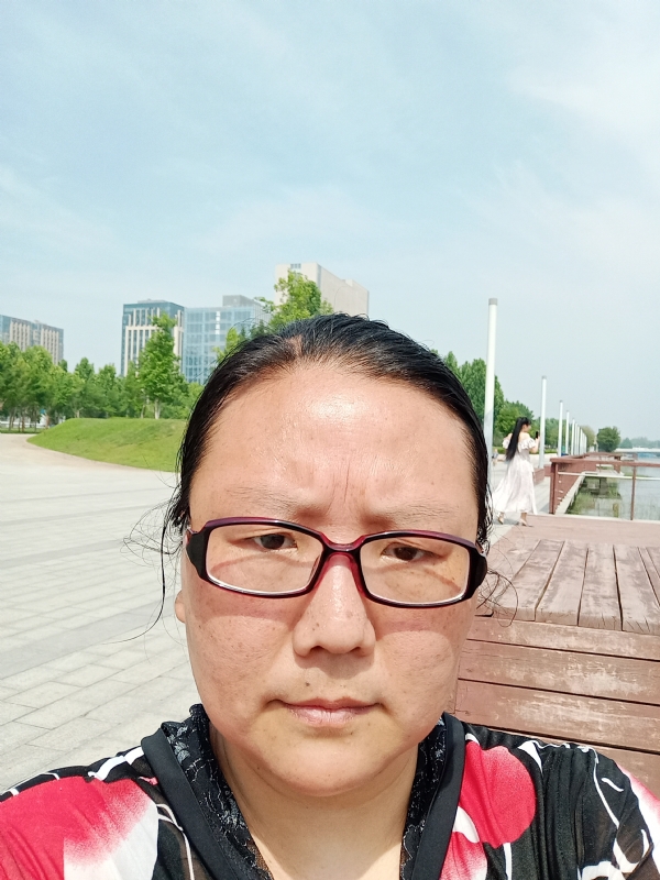 苦乐的第四张照片--黄冈相亲服务中心