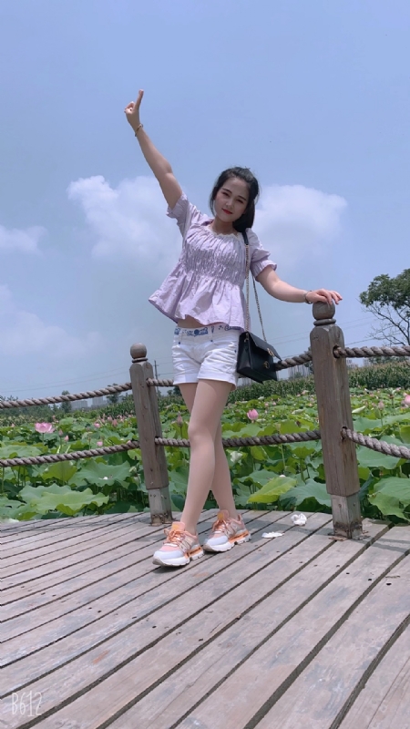 秋水伊人的第三张照片--黄冈相亲服务中心