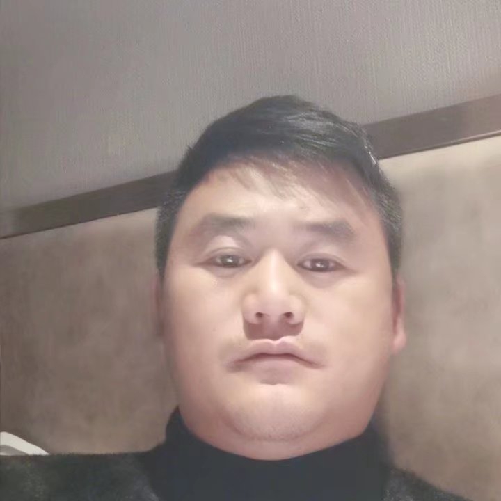奔跑的第一张照片--黄冈相亲服务中心