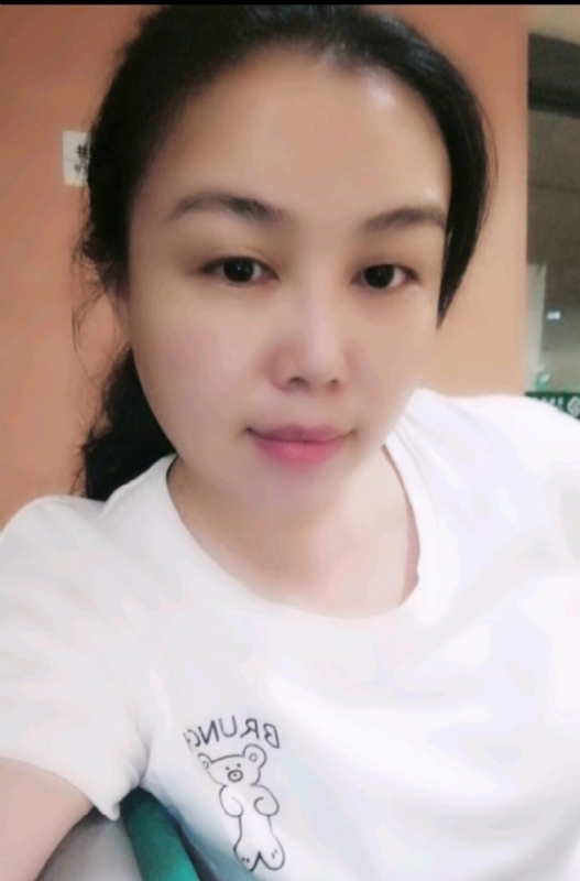 淡淡的云的第一张照片--黄冈相亲服务中心