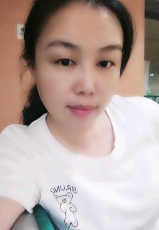 淡淡的云的第三张照片--黄冈相亲服务中心