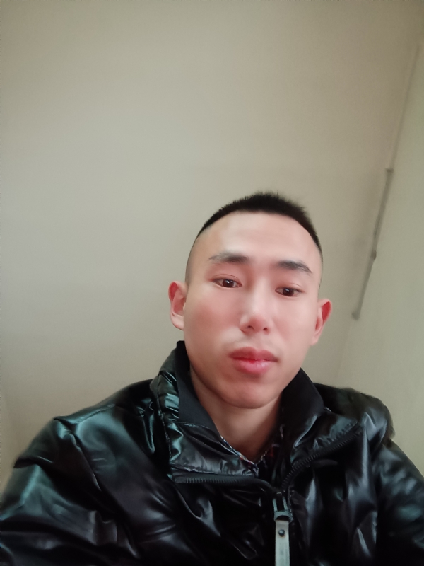 阿浩的第一张照片--黄冈相亲服务中心