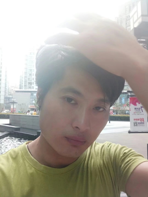 钢铁侠的第一张照片--黄冈相亲服务中心