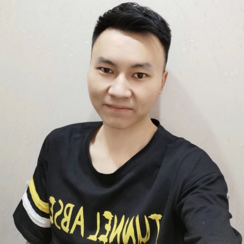 大男孩的第一张照片--黄冈相亲服务中心