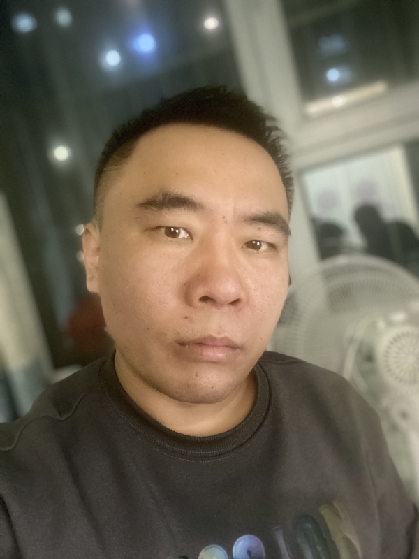 云的第三张照片--黄冈相亲服务中心