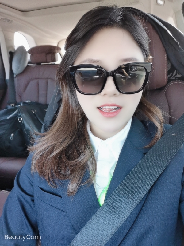 湖南妹子在深圳的第二张照片--黄冈相亲服务中心