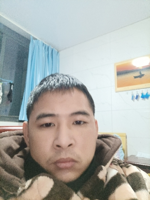 寂寞的第一张照片--黄冈相亲服务中心