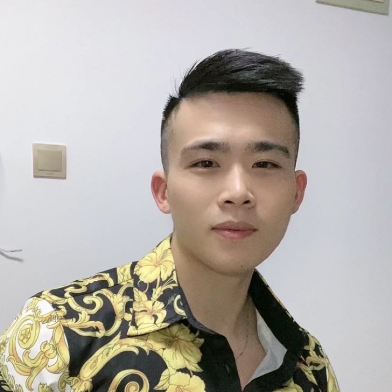 迷彩冲锋衣的第一张照片--黄冈相亲服务中心