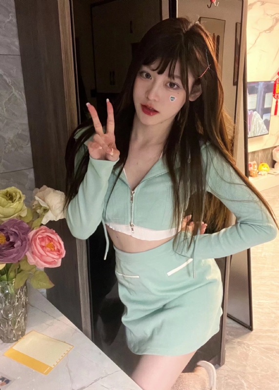 丹Dan的第一张照片--黄冈相亲服务中心