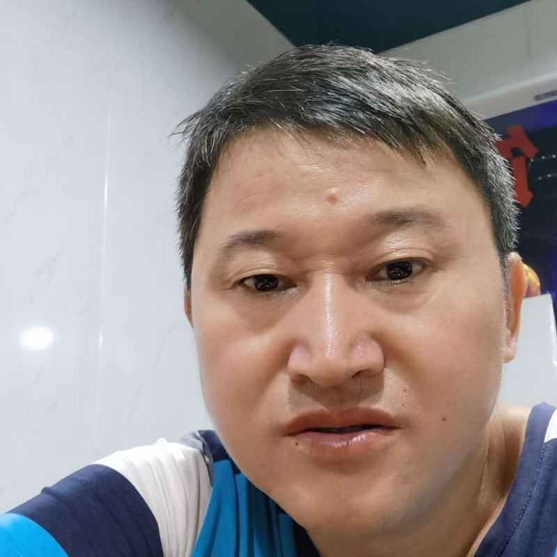 宏宏的第一张照片--黄冈相亲服务中心