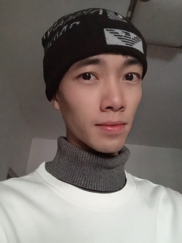 小良先生的第一张照片--黄冈相亲服务中心