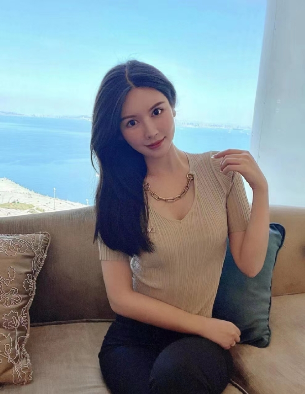 李芷晴的第一张照片--黄冈相亲服务中心