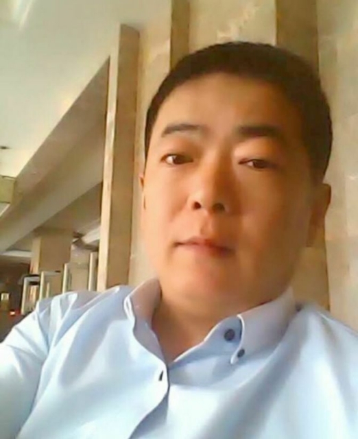 落叶随风的第一张照片--黄冈相亲服务中心