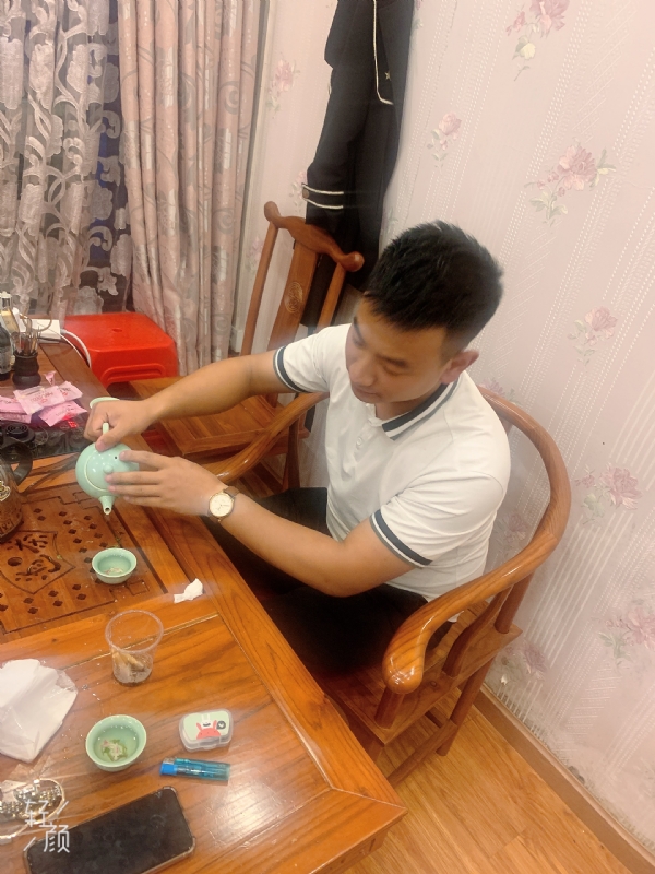 古有风琴的第一张照片--黄冈相亲服务中心
