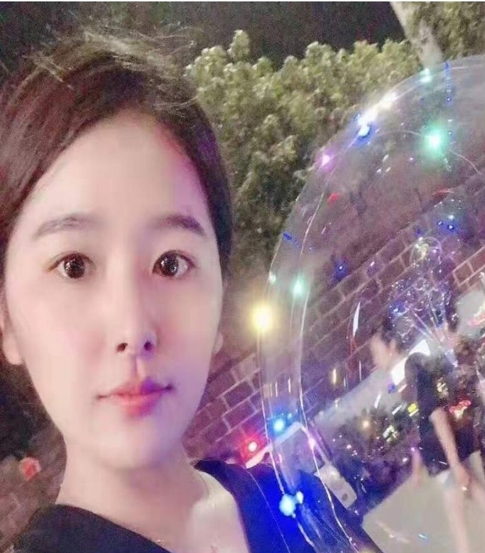 心碎小猪的第一张照片--黄冈相亲服务中心