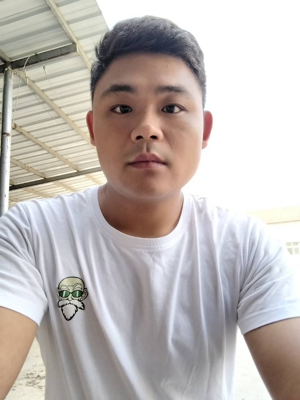 高大威武的第一张照片--黄冈相亲服务中心