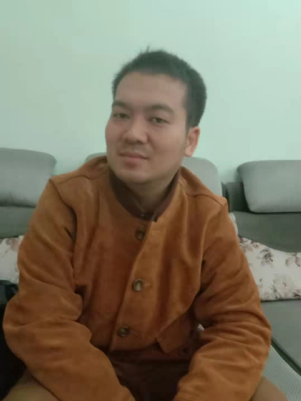 艺民的第一张照片--黄冈相亲服务中心