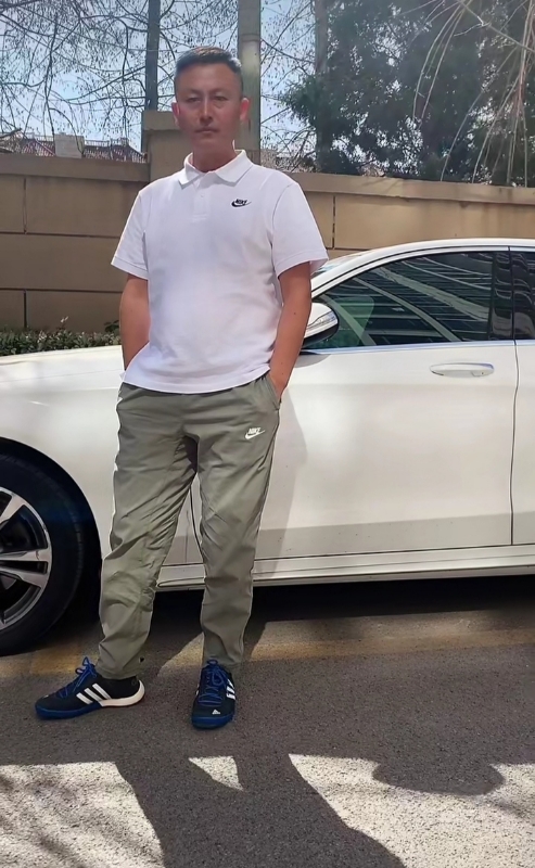 撕心裂肺的第一张照片--黄冈相亲服务中心
