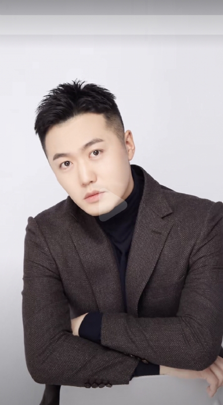 杨天枭的第一张照片--黄冈相亲服务中心