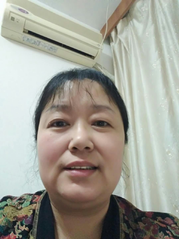雨中漫步的第一张照片--黄冈相亲服务中心