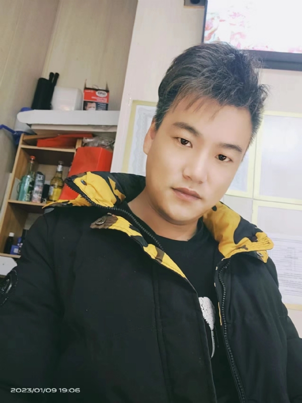 孤酒枕愁眼眠的第一张照片--黄冈相亲服务中心