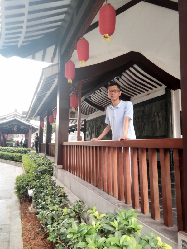 lijian的第一张照片--黄冈相亲服务中心