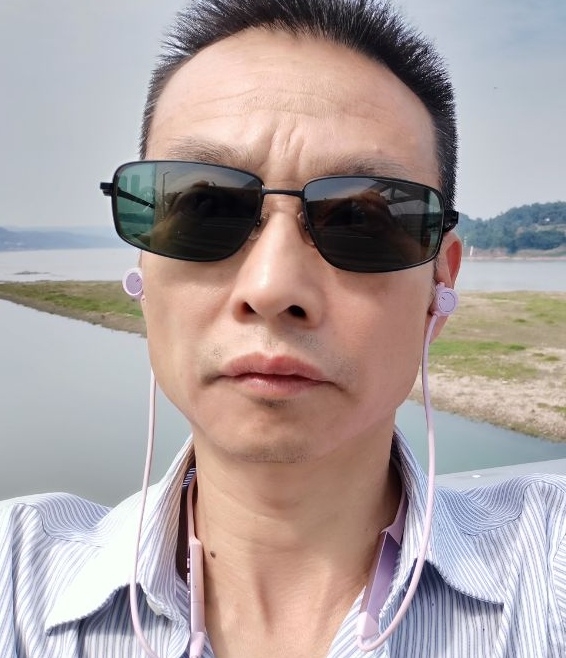 猪哥哥的第二张照片--黄冈相亲服务中心