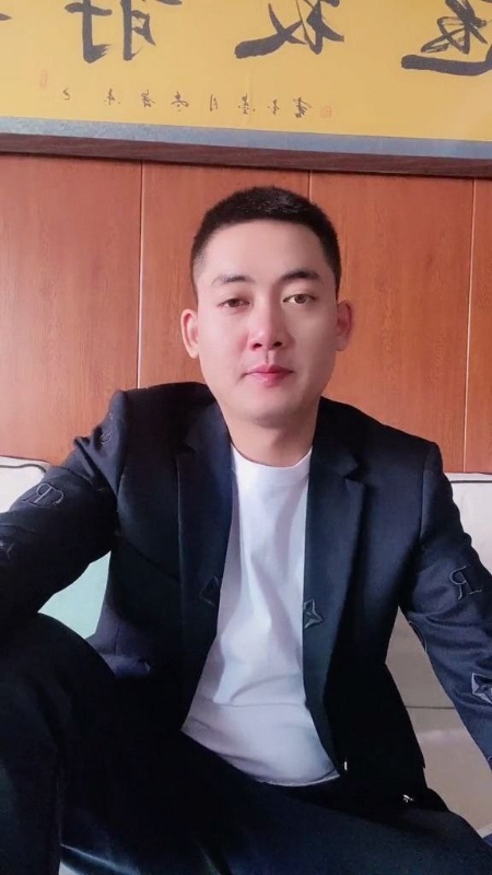 李泽胜的第一张照片--黄冈相亲服务中心
