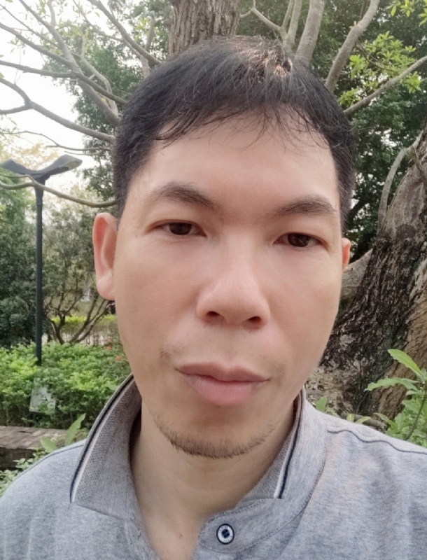 漂浮的云的第一张照片--黄冈相亲服务中心