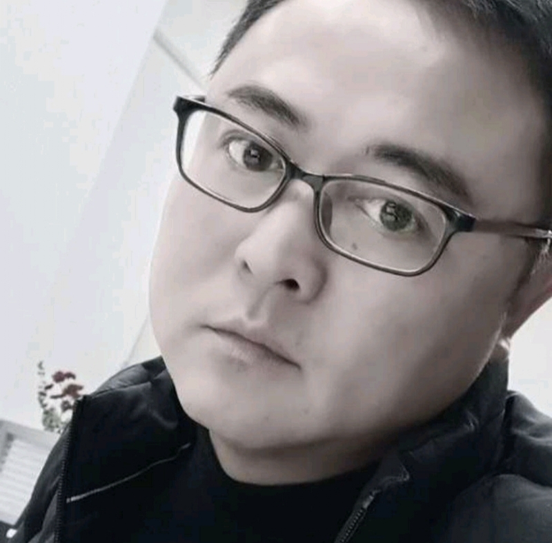 小石头的第一张照片--黄冈相亲服务中心