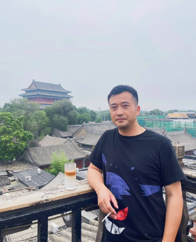 生而为人的第二张照片--黄冈相亲服务中心