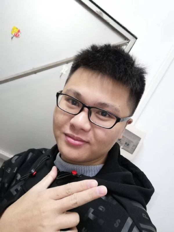 小小梦执的第一张照片--黄冈相亲服务中心