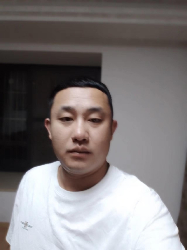 魔尊的第一张照片--黄冈相亲服务中心