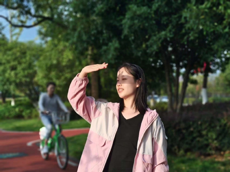 达拉崩吧的第一张照片--黄冈相亲服务中心