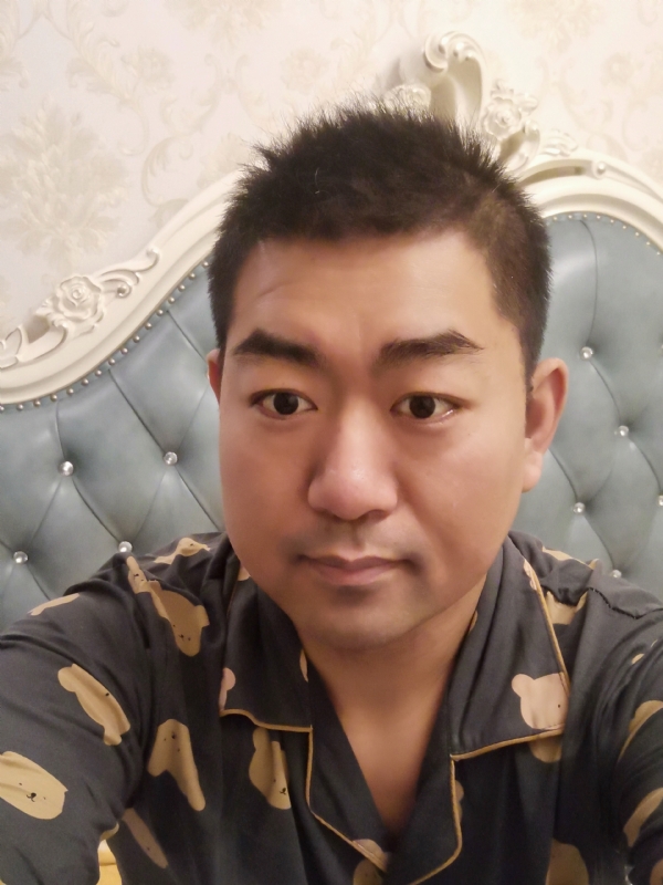 曾经的第一张照片--黄冈相亲服务中心