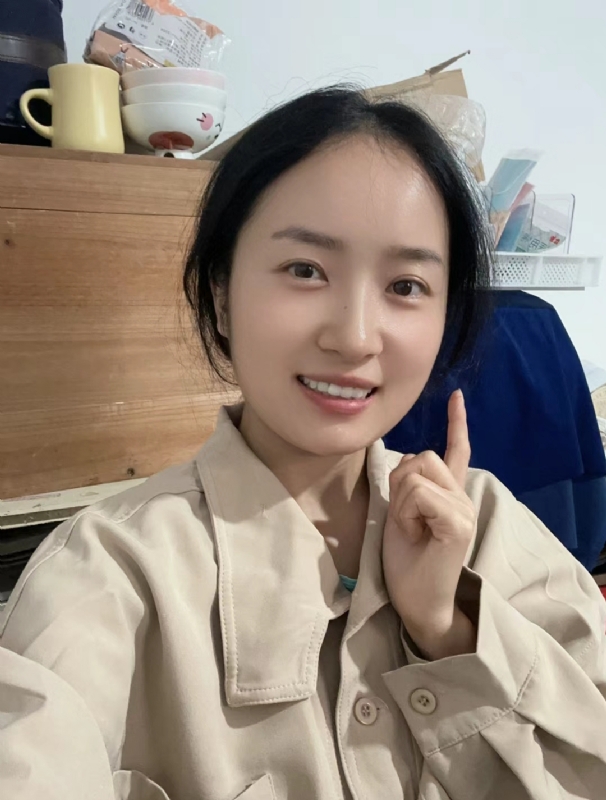 多喝热水的第一张照片--黄冈相亲服务中心