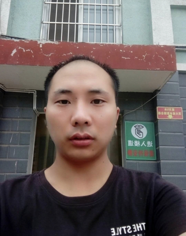 亮亮的第一张照片--黄冈相亲服务中心