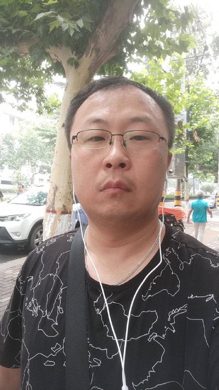 飘逸的星辰的第一张照片--黄冈相亲服务中心