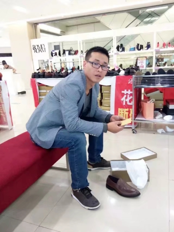 借我你的手的第一张照片--黄冈相亲服务中心