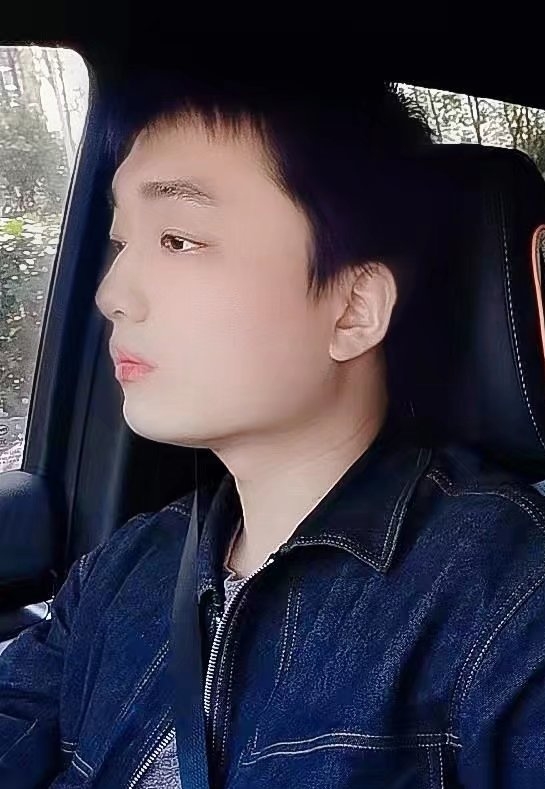 凉锦年的第一张照片--黄冈相亲服务中心