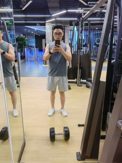 超哥的第二张照片--黄冈相亲服务中心