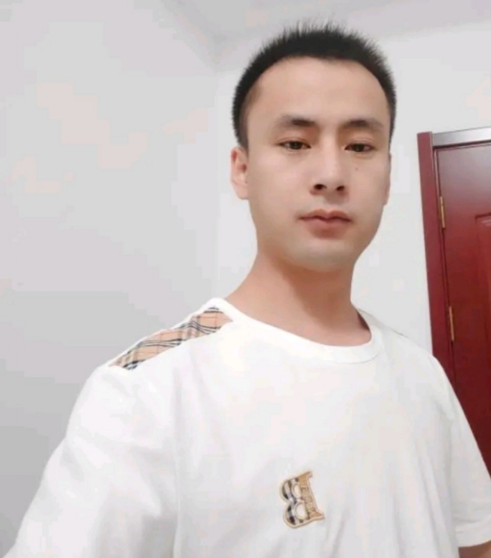 海阔天空的第一张照片--黄冈相亲服务中心