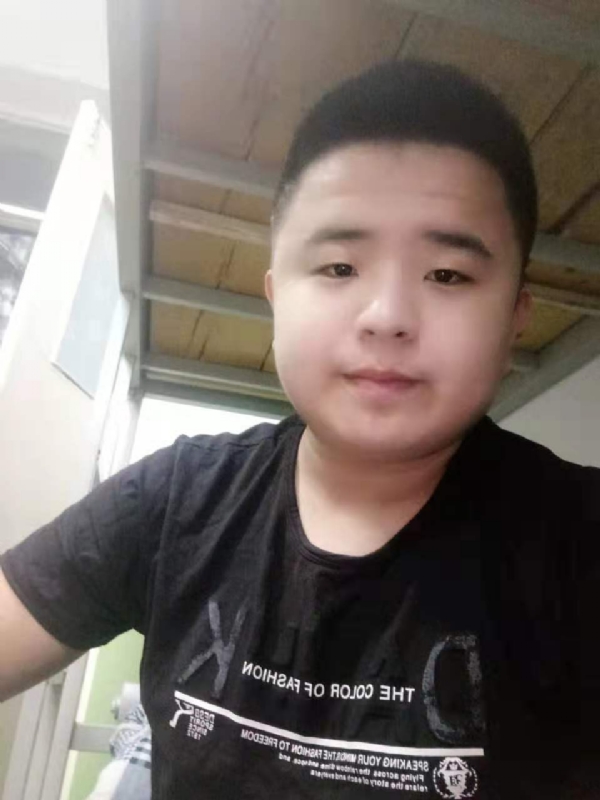 打小就爱淘气的第一张照片--黄冈相亲服务中心