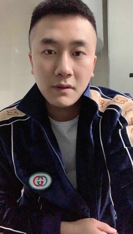 凌毅的第一张照片--黄冈相亲服务中心