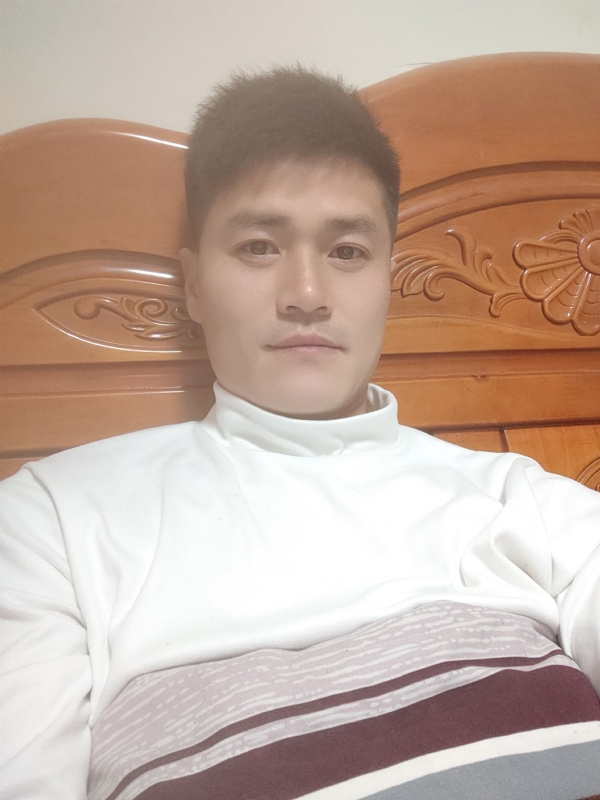 网球罗的第四张照片--黄冈相亲服务中心