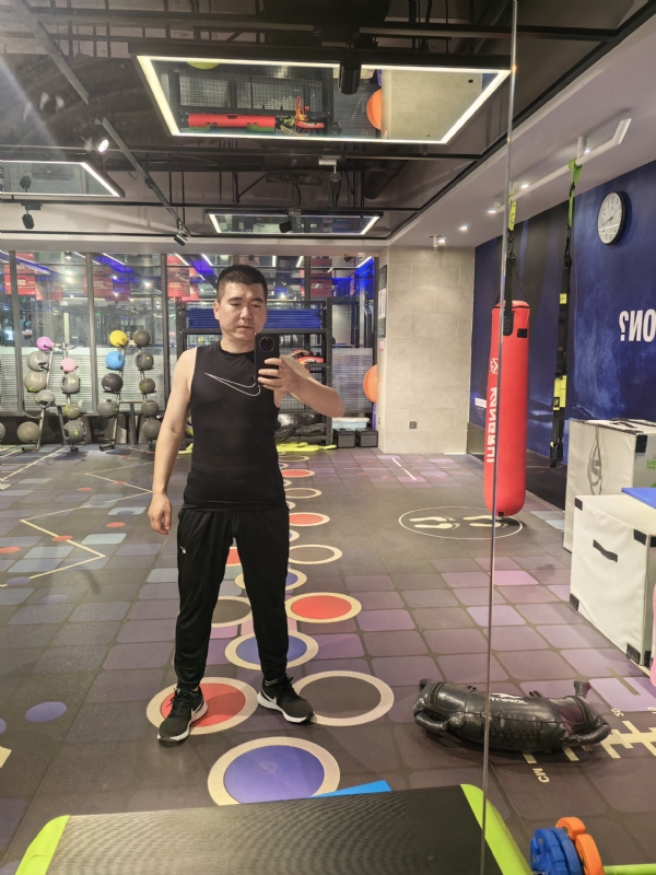 哈哈哈哈哈的第一张照片--黄冈相亲服务中心